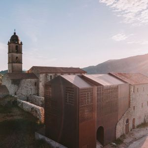 Rekonštrukcia a dostavba kláštora Saint Francois. Autor: Thibaut Dini